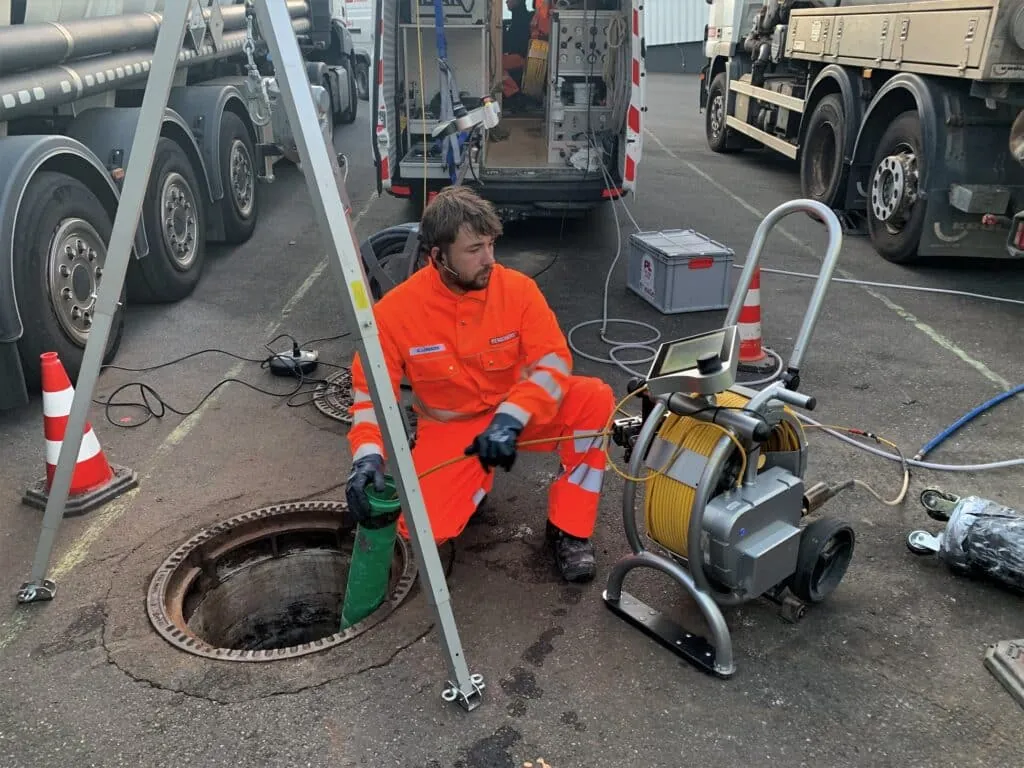 Technician using IBAK RapidView equipment for efficient sewer inspection operations.